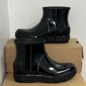 UGG DRIZLITA